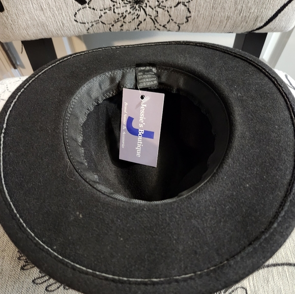 Fedora - Picture 4 of 5